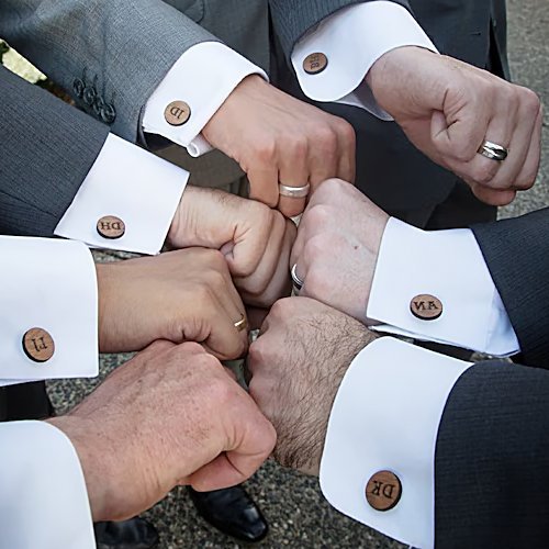 Group cufflinks customization