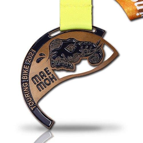Mae Moh Touring Bike Cut-out Medals