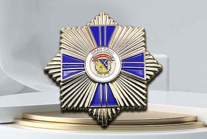 Gran Cruz Octagon Military Medal