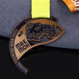 Mae Moh Touring Bike Cut-out Medals