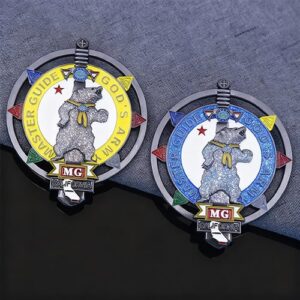 Hollow Master Guide God's Armor Bear Pin